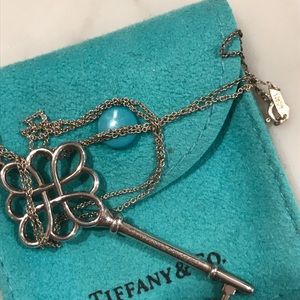 Tiffany&Co. key necklace in sterling silver
